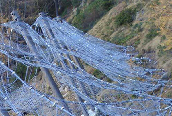 Article thumbnail PFEIFER ISOFER rockfall barriers