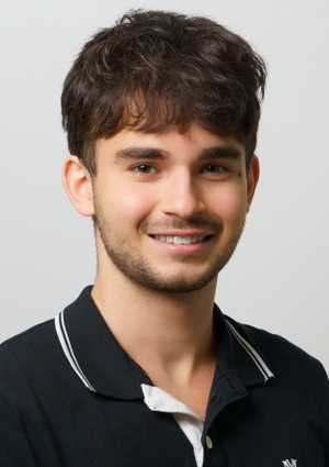 Headshot website 139