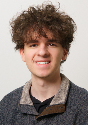 Headshot website 141